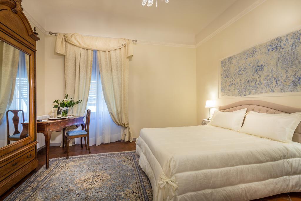 Dimora Bandinelli Bed & Breakfast Firenze Bagian luar foto