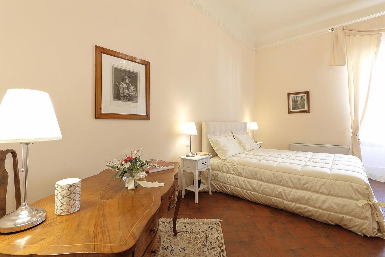 Dimora Bandinelli Bed & Breakfast Firenze Bagian luar foto